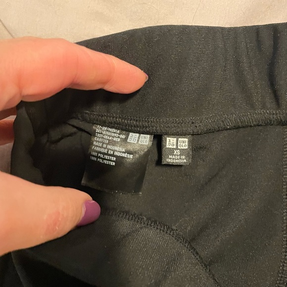 Flowy UNIQLO cropped pants - Picture 2 of 4